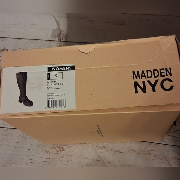 No Boundaries Women's Tall Lug Boots Black Size 9 - Picture 2 of 8